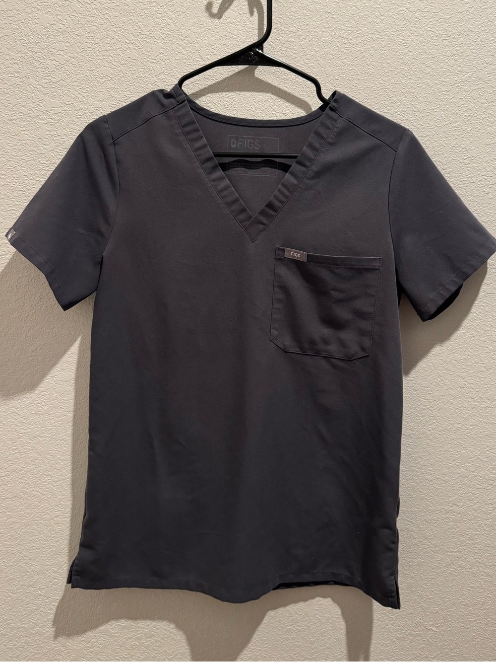 Figs Scrub Top